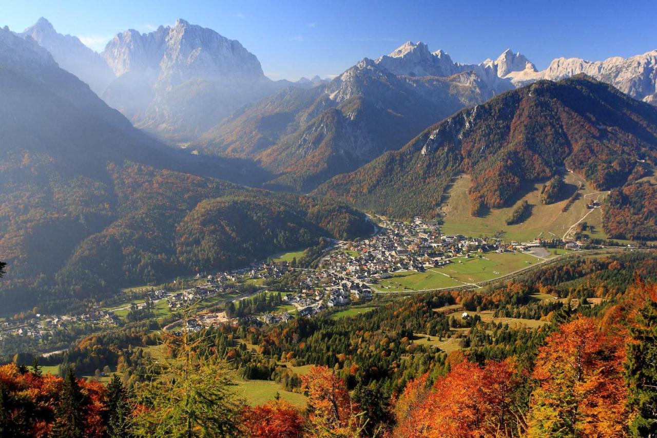 Kronau Chalet Resort Kranjska Gora Eksteriør billede